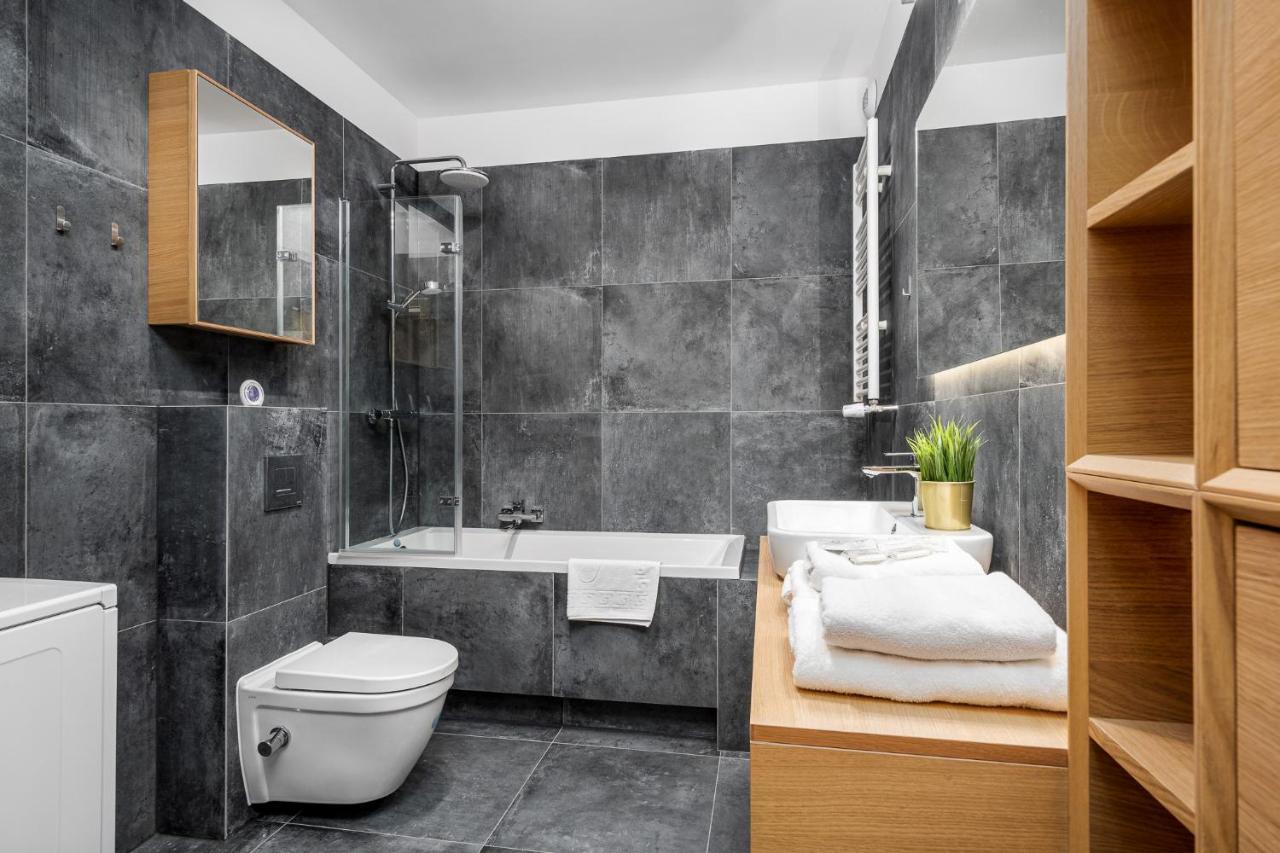 Warsaw Apartments White Ngoại thất bức ảnh